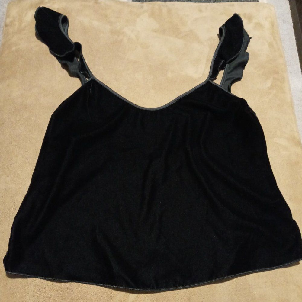 Victoria's Secret Black crop top camisole - Size Small